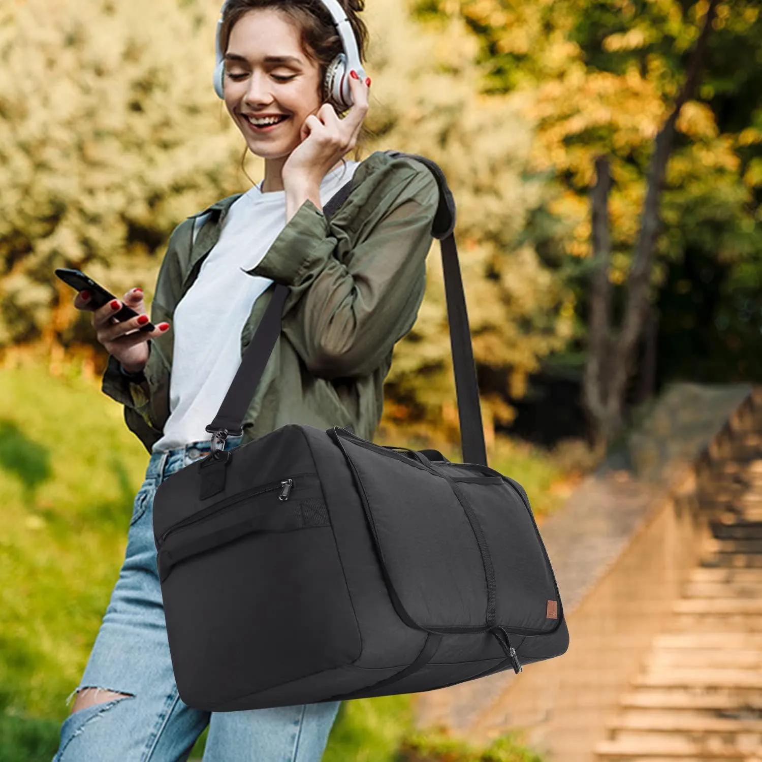 150L Duffle Bag for Men Travel, Extra Large Trave Duffle Bag with Shoe Compartment for Men Women, Foldable Duffle Bag for Traveling, Gym Bag, Water Resistant & Tear-Resistant, Black